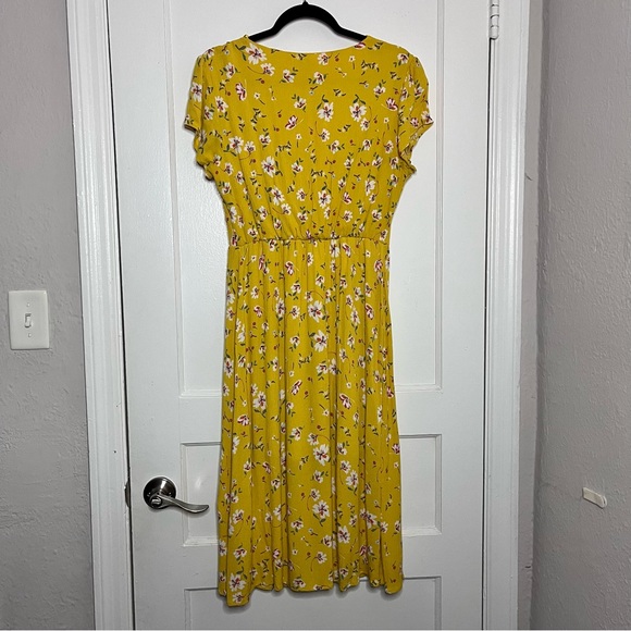 Midi Yellow Buttondown Floral Dress - Picture 2 of 6